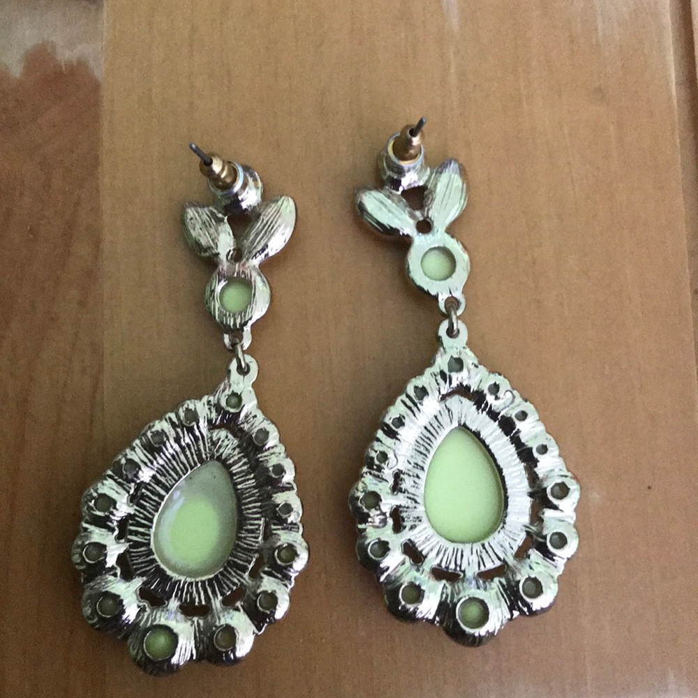 Yellow dangle studs - Picture 2 of 2